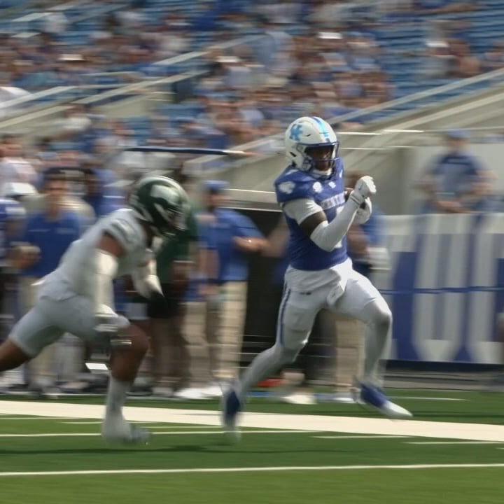 Kentucky Wildcat offense wakes up in 41-6 win over Ohio Bobcats